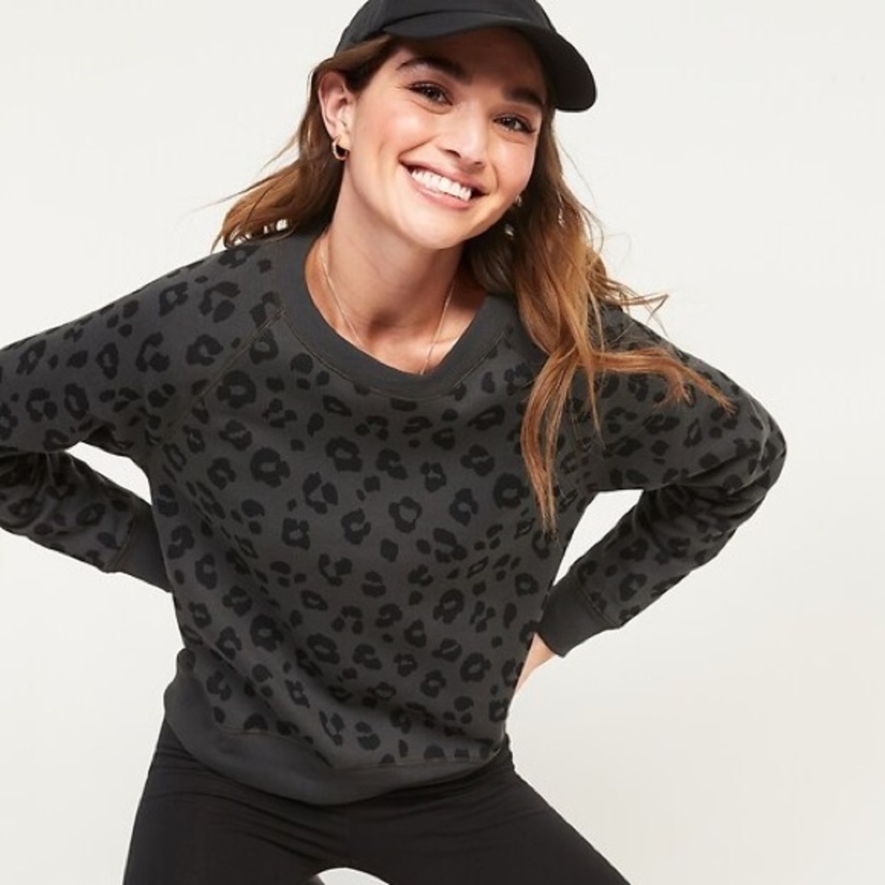 Old Navy Easy Vintage Crewneck Sweatshirt Black Grey Animal Print Size Large